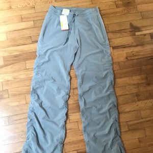 UNDER ARMOUR water resistant pants